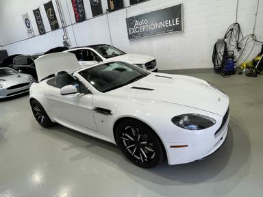 Aston Martin V8 Vantage 2011 - Thumbnail 14
