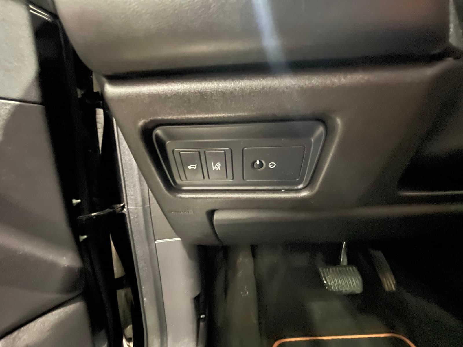 Land Rover Discovery Sport 2016 - Image 43