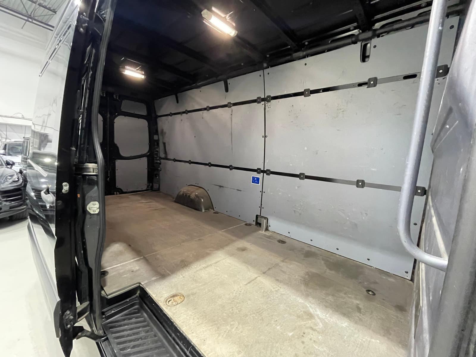 Mercedes-Benz Sprinter 2018 - Image 11