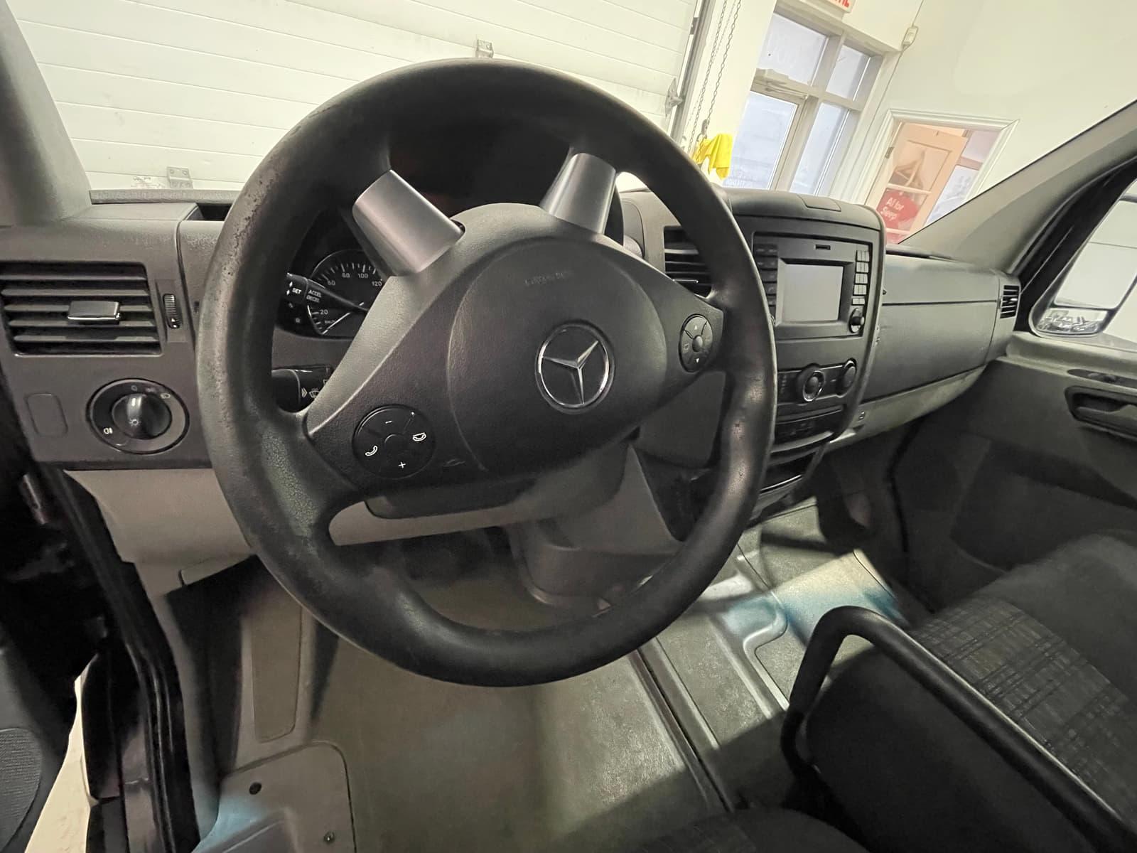 Mercedes-Benz Sprinter 2018 - Image 12