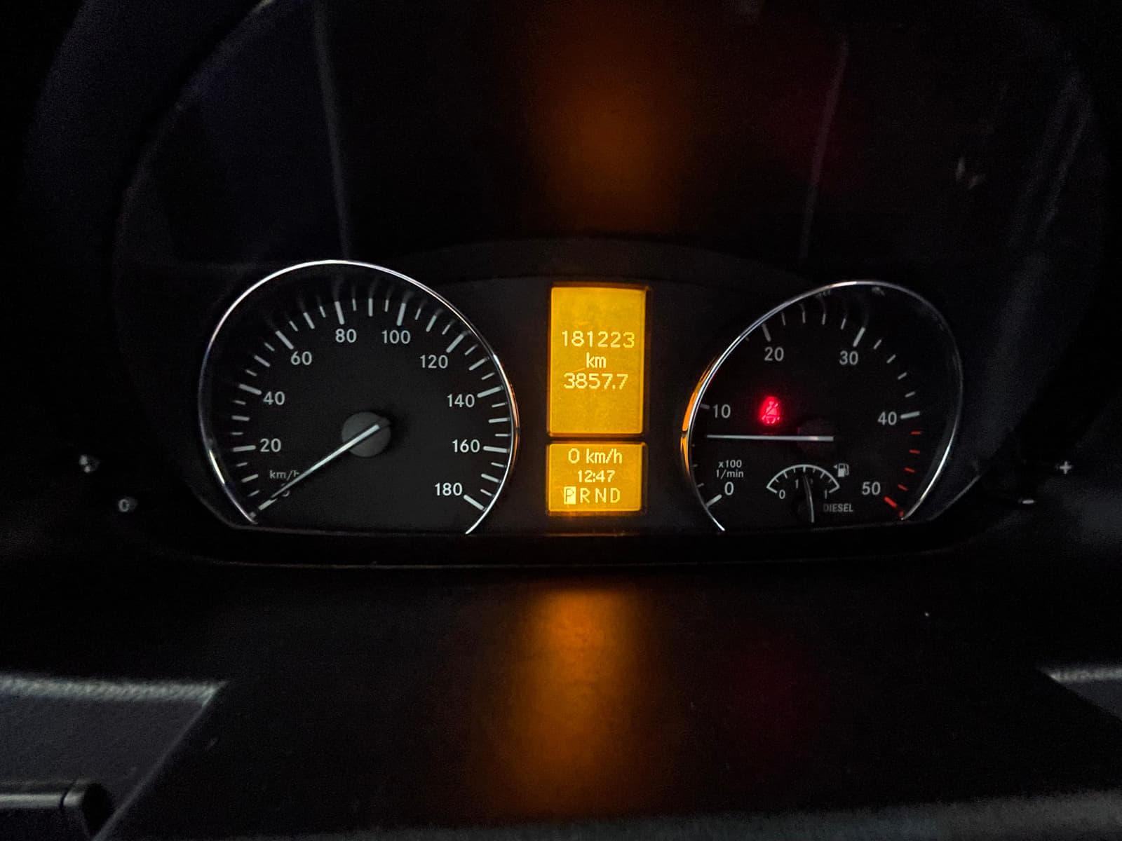 Mercedes-Benz Sprinter 2018 - Image 18