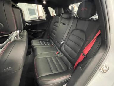 Porsche Macan 2017 - Thumbnail 21