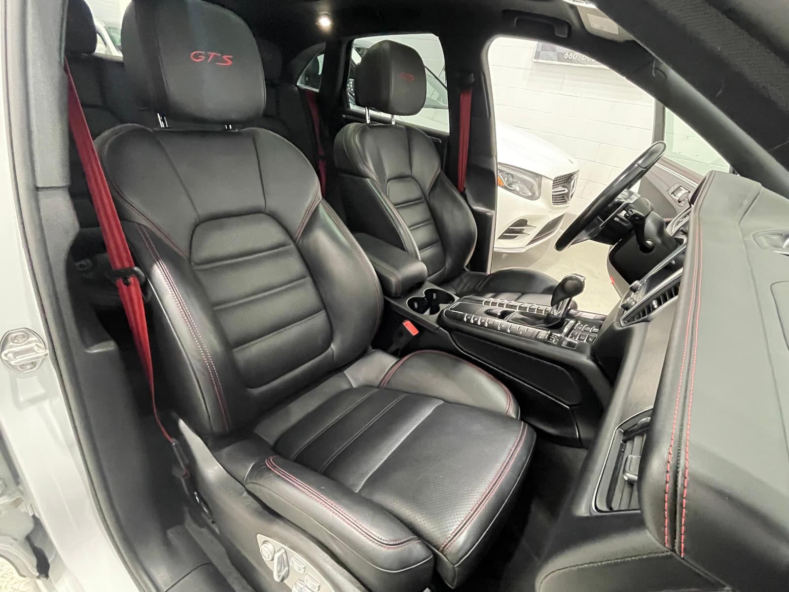 Porsche Macan 2017 - Image 28