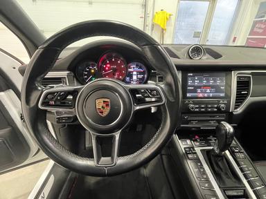 Porsche Macan 2017 - Thumbnail 44