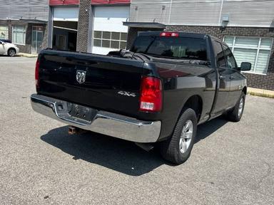 RAM 1500 2017 - Thumbnail 9