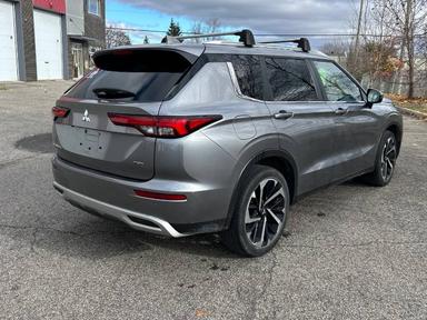 Mitsubishi Outlander 2022 - Thumbnail 4