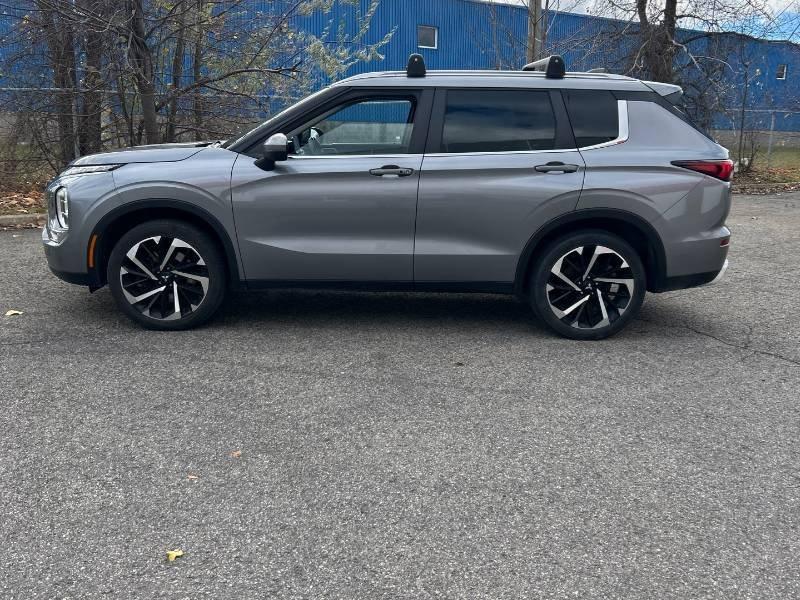 Mitsubishi Outlander 2022 - Image 3