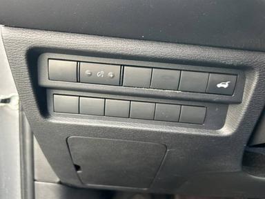 Mitsubishi Outlander 2022 - Thumbnail 17