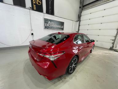 Toyota Camry Hybrid 2019 - Thumbnail 14