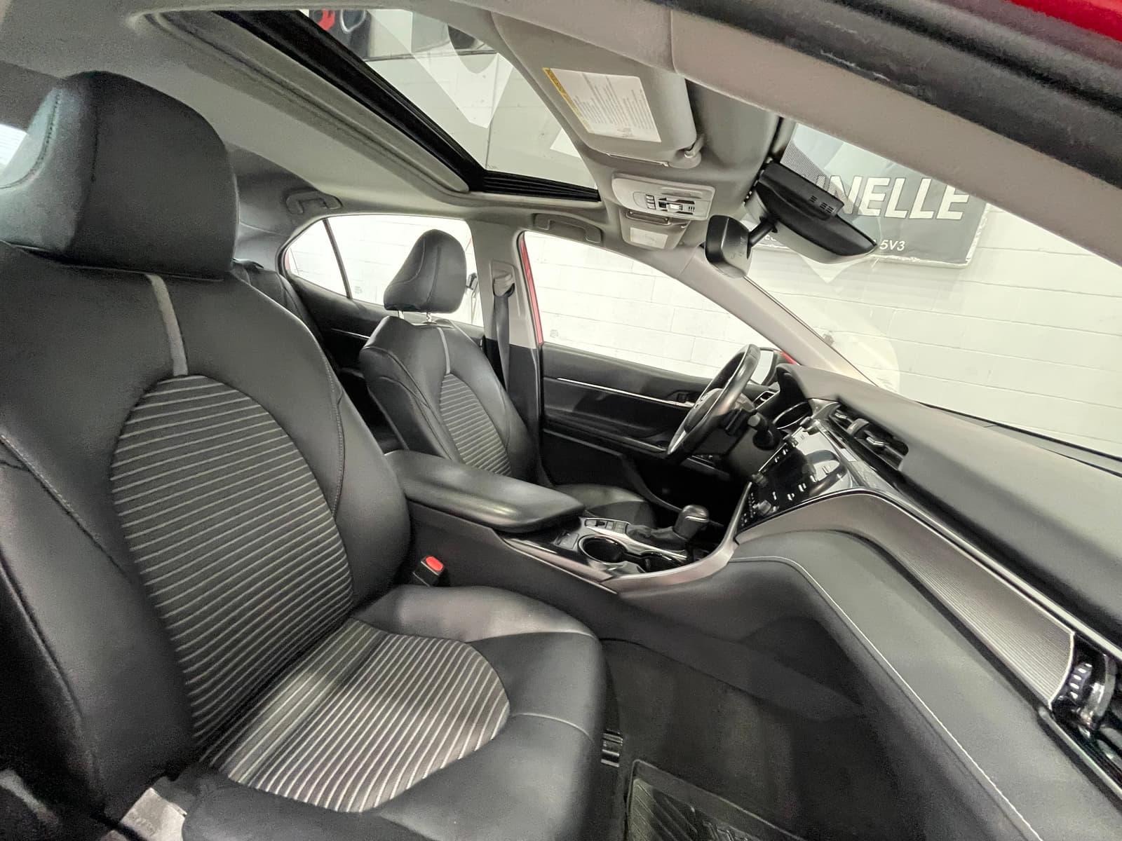 Toyota Camry Hybrid 2019 - Image 24