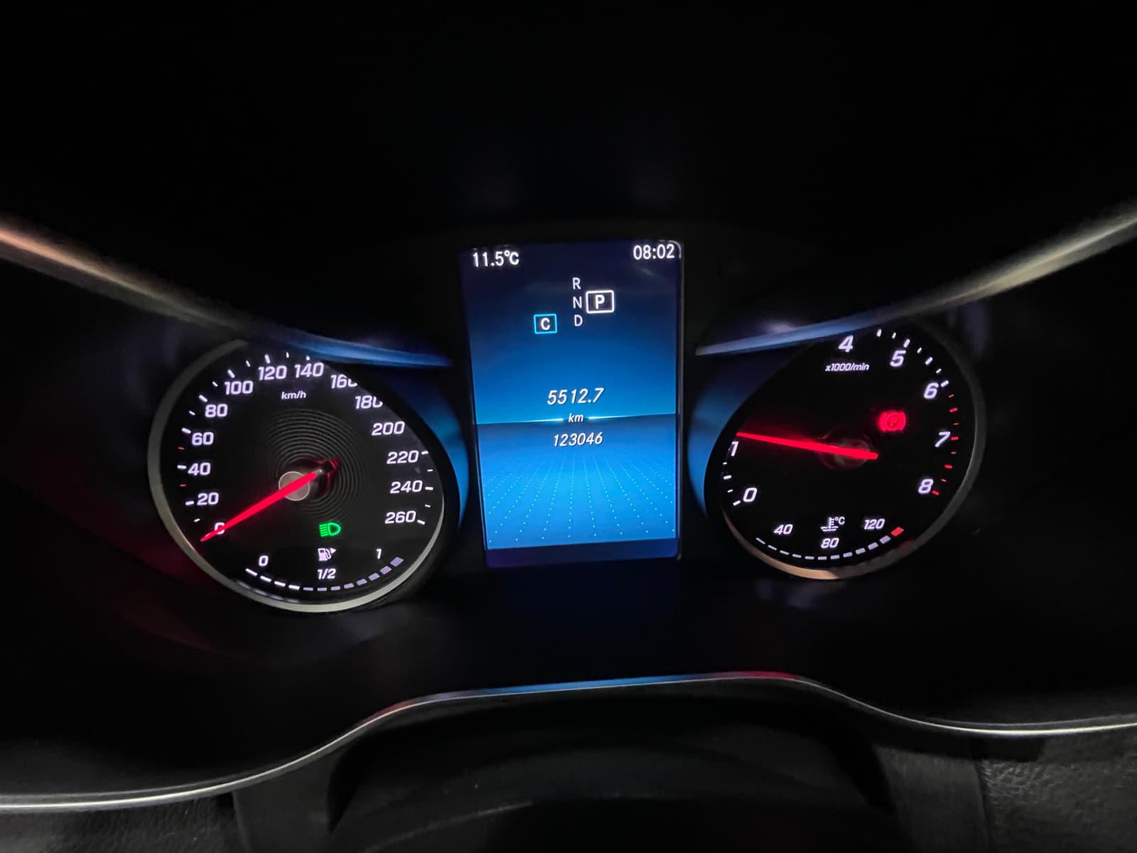 Mercedes-Benz C 300 2019 - Image 34