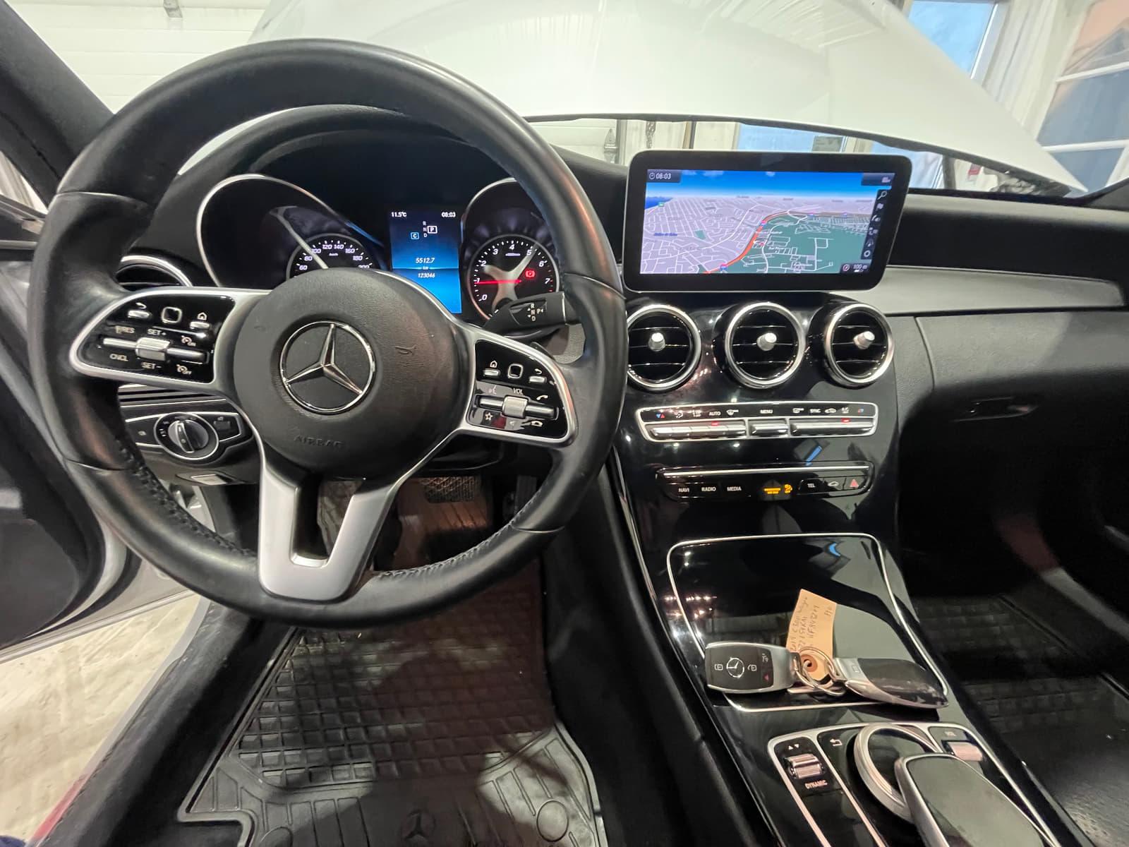 Mercedes-Benz C 300 2019 - Image 40