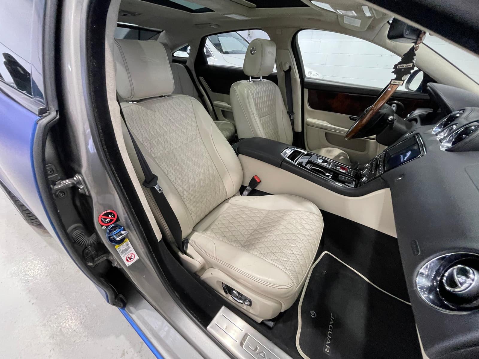 Jaguar XJL 2017 - Image 17