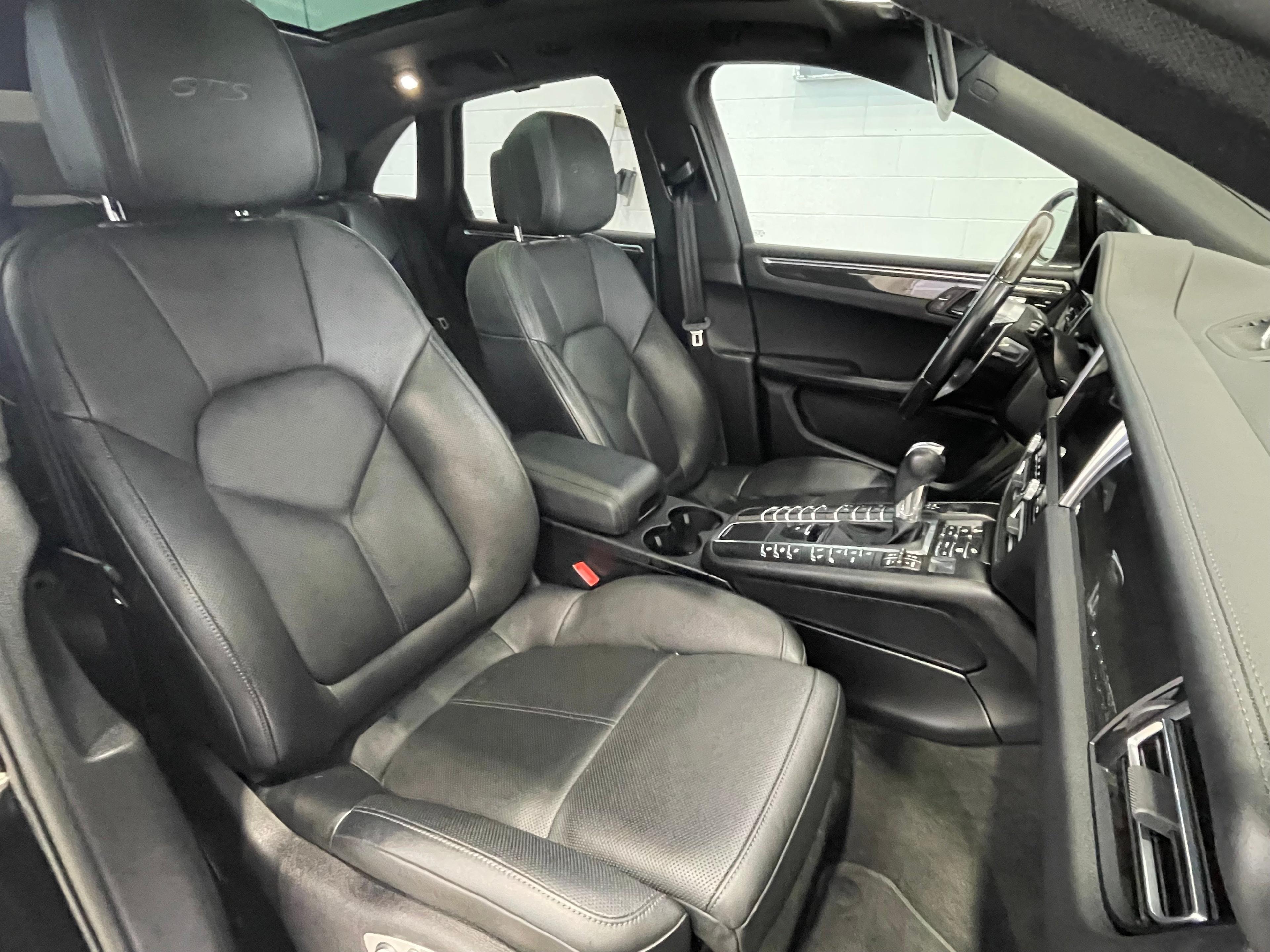 Porsche Macan 2021 - Image 22