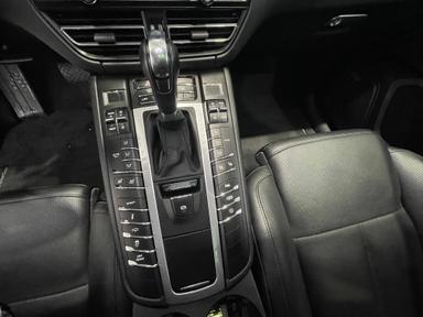 Porsche Macan 2021 - Thumbnail 33