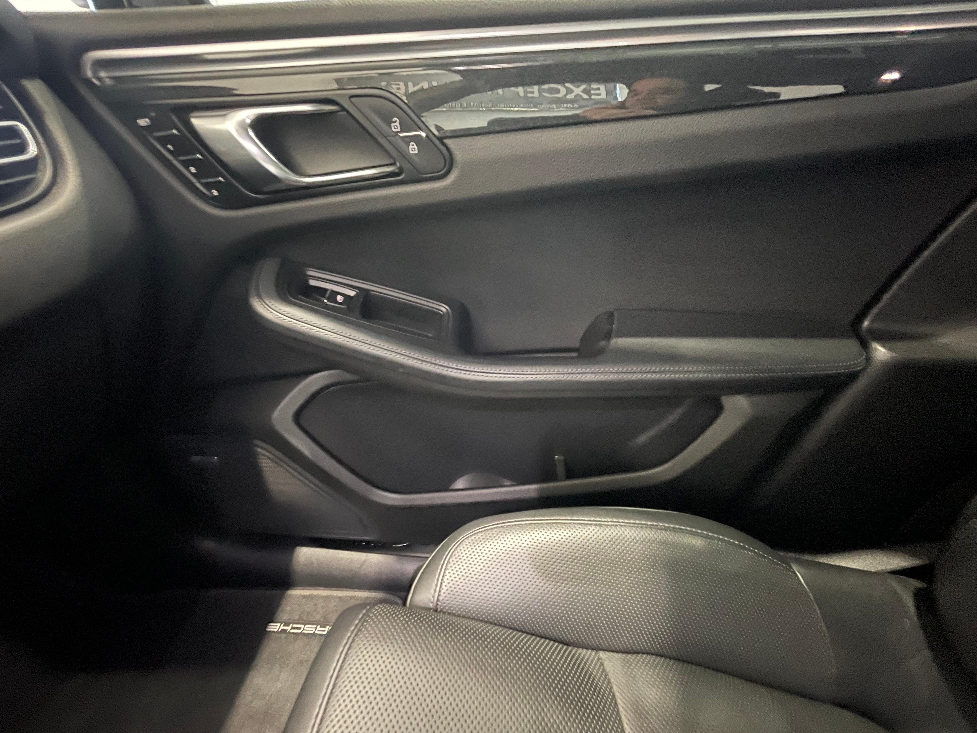 Porsche Macan 2021 - Image 35