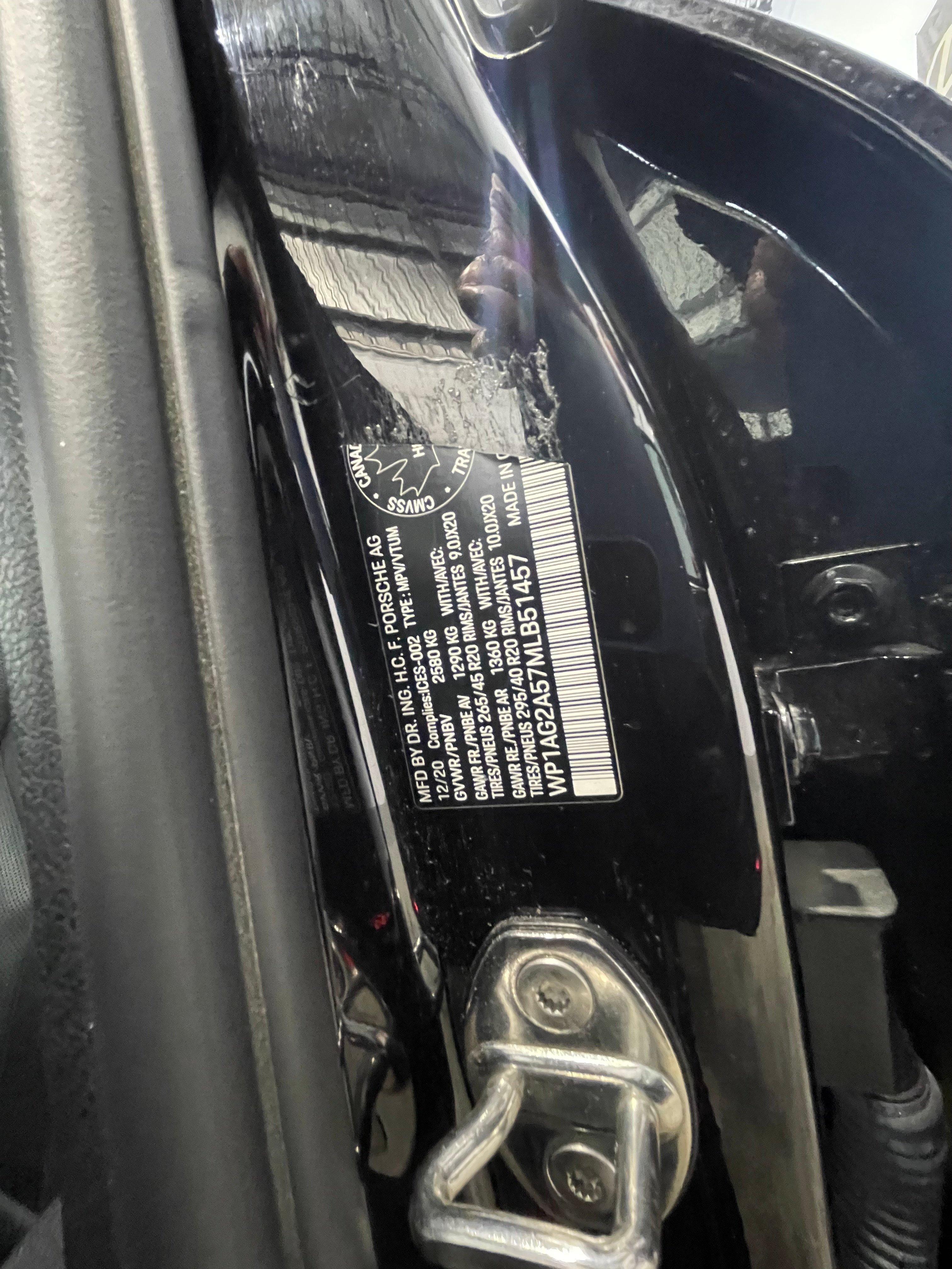 Porsche Macan 2021 - Image 46