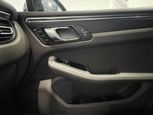 Porsche Macan 2022 - Thumbnail 43