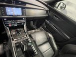 Jaguar XF 2017 - Thumbnail 34