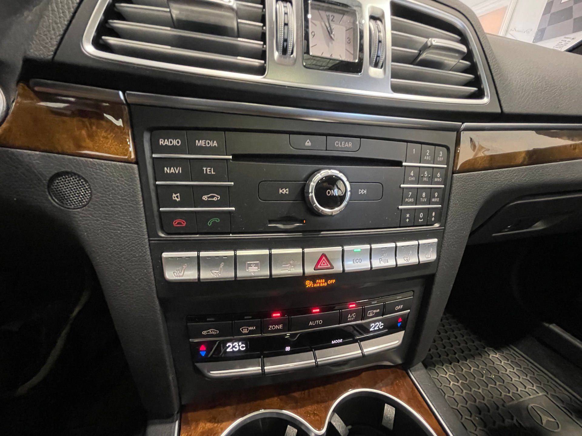 Mercedes-Benz E 400 2016 - Thumbnail 26