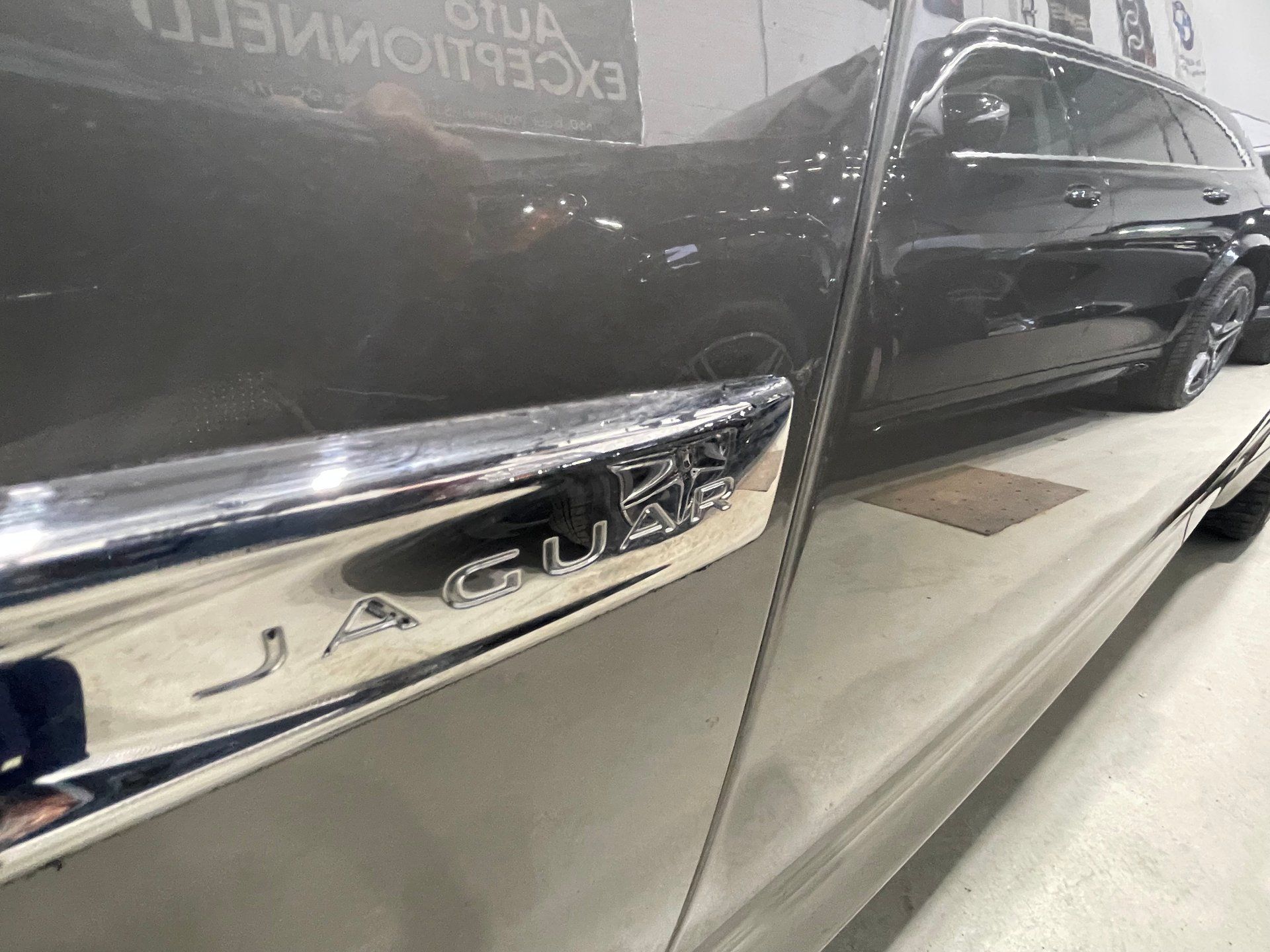 Jaguar XJ 2017 - Thumbnail 40