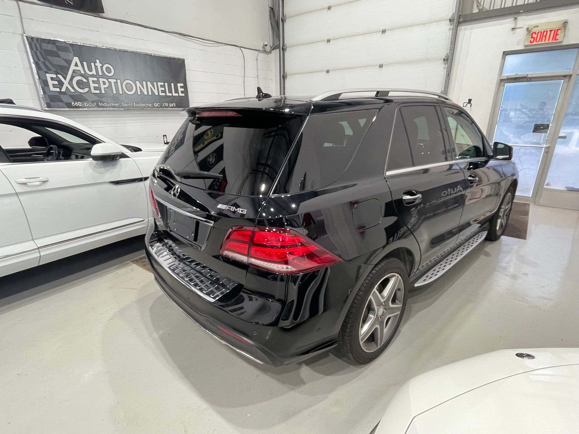 Mercedes-Benz GLE 550 2017 - Thumbnail 3