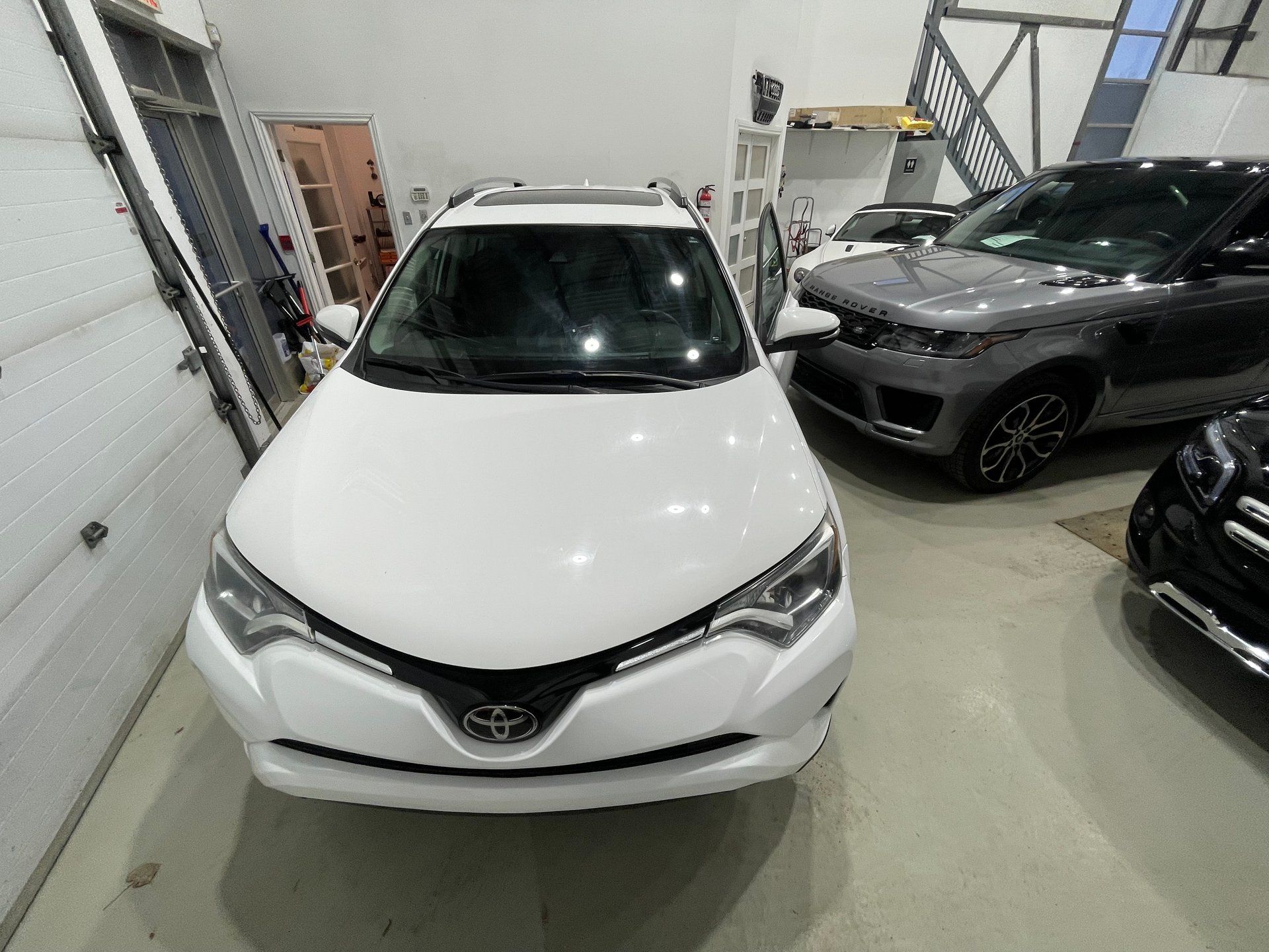 Toyota RAV4 2017 - Thumbnail 17