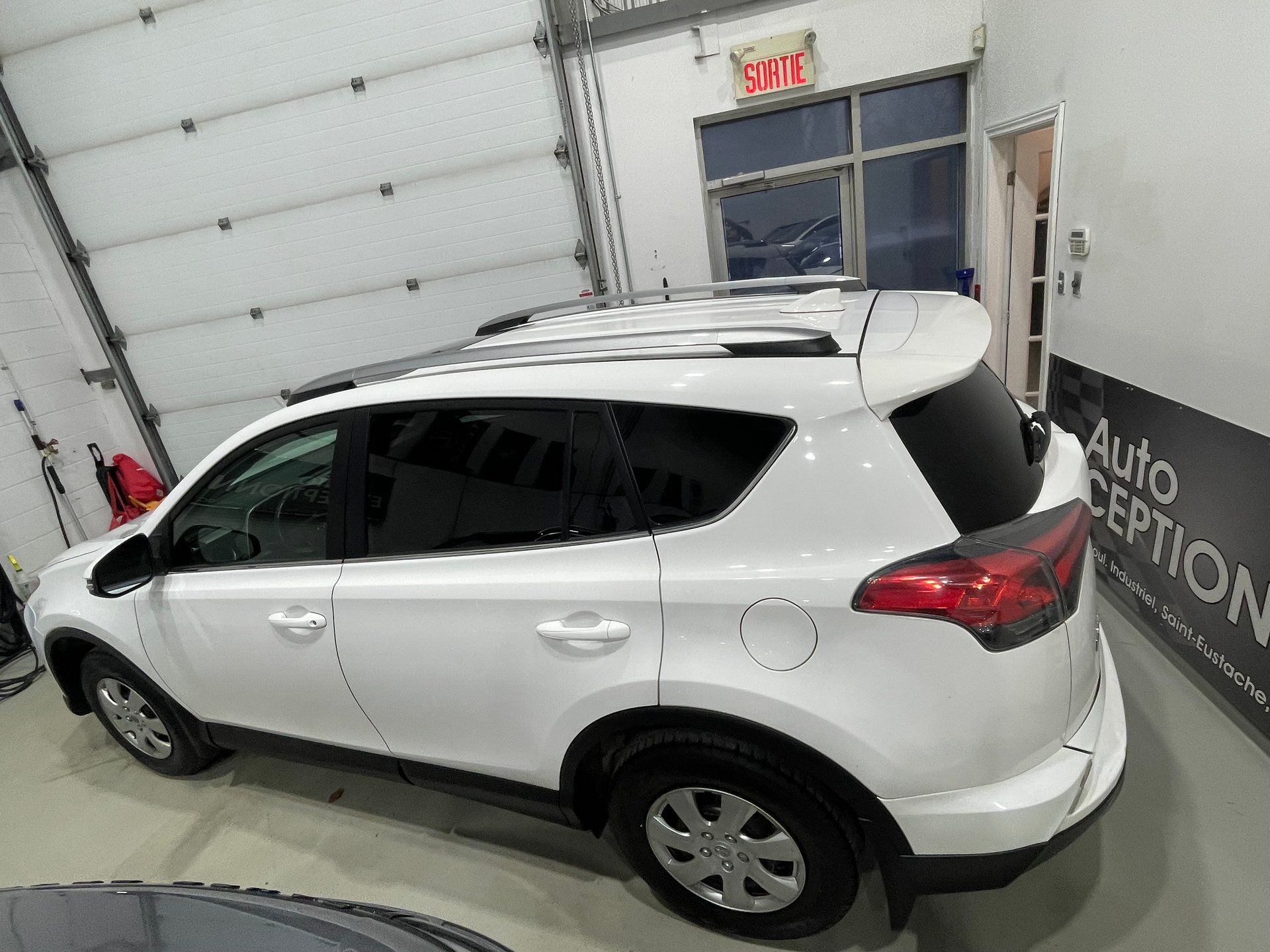 Toyota RAV4 2017 - Thumbnail 6