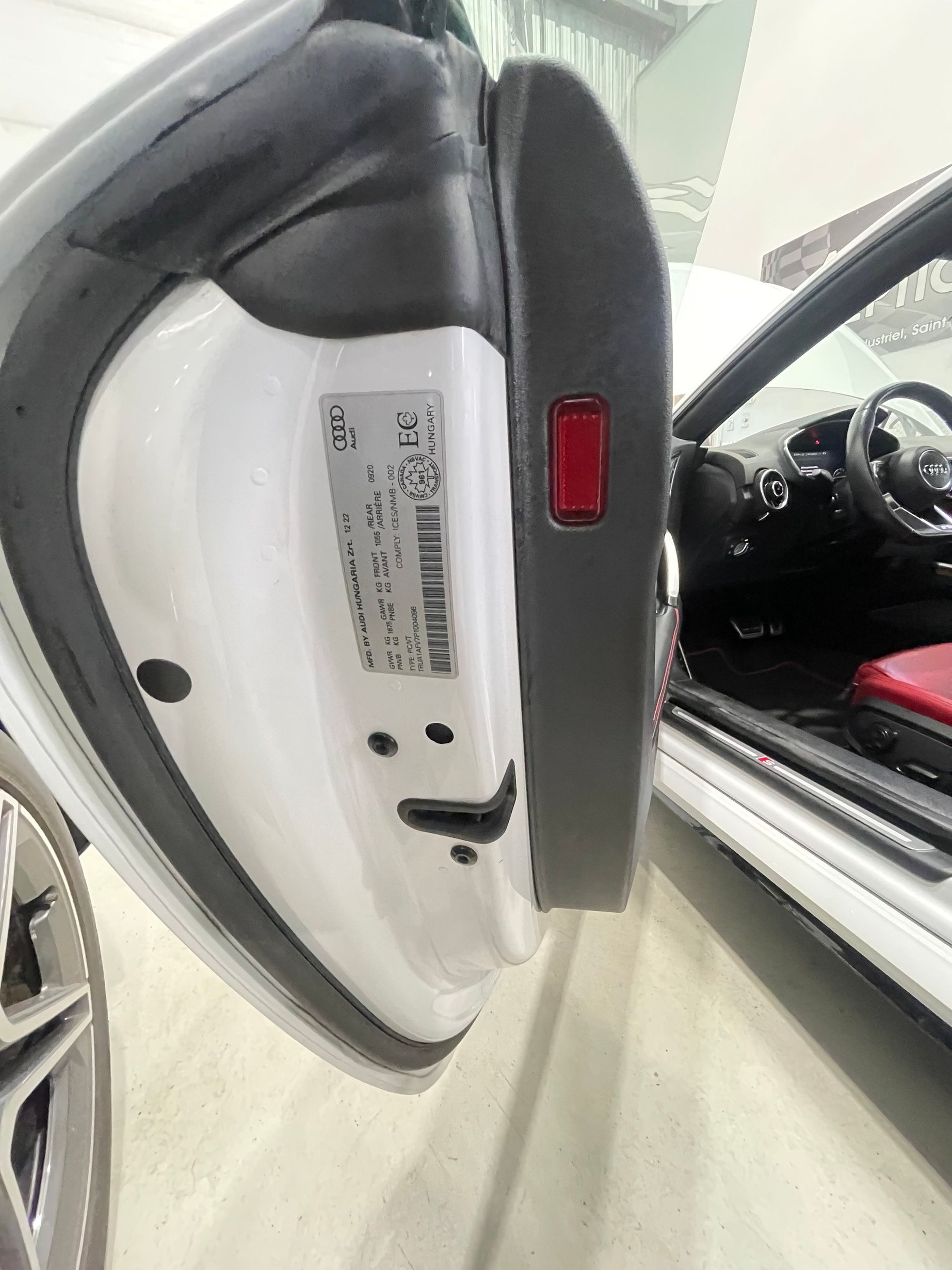 Audi TTS 2023 - Thumbnail 36