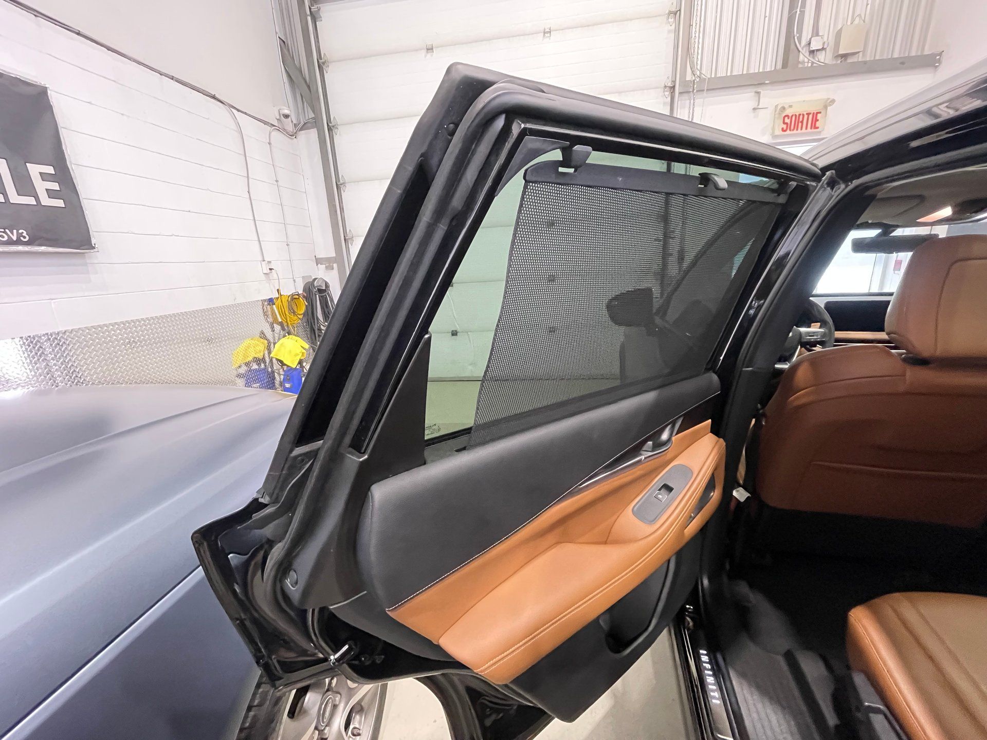 INFINITI QX60 2024 - Image 25