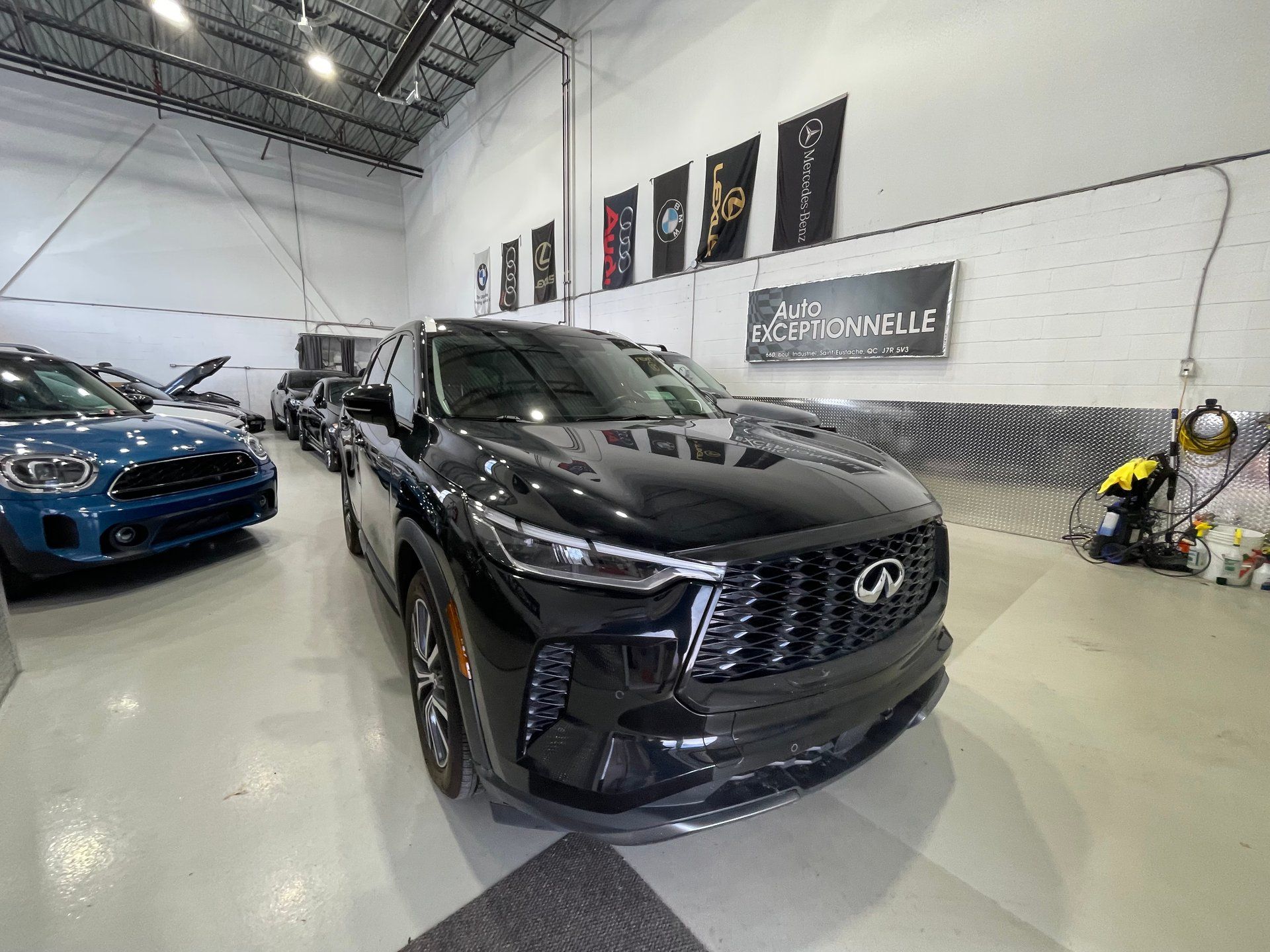 INFINITI QX60 2024 - Image 3