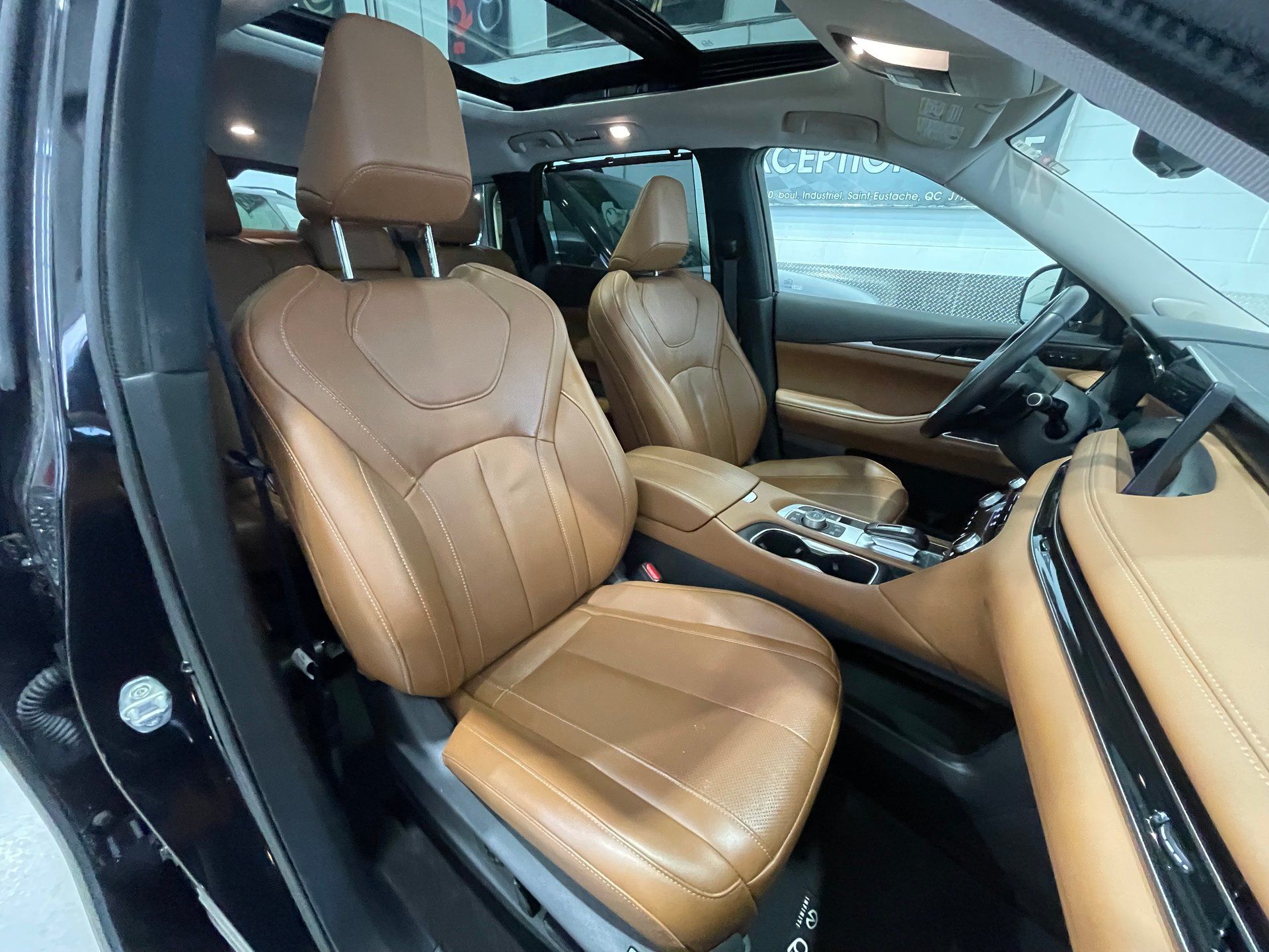 INFINITI QX60 2024 - Image 28