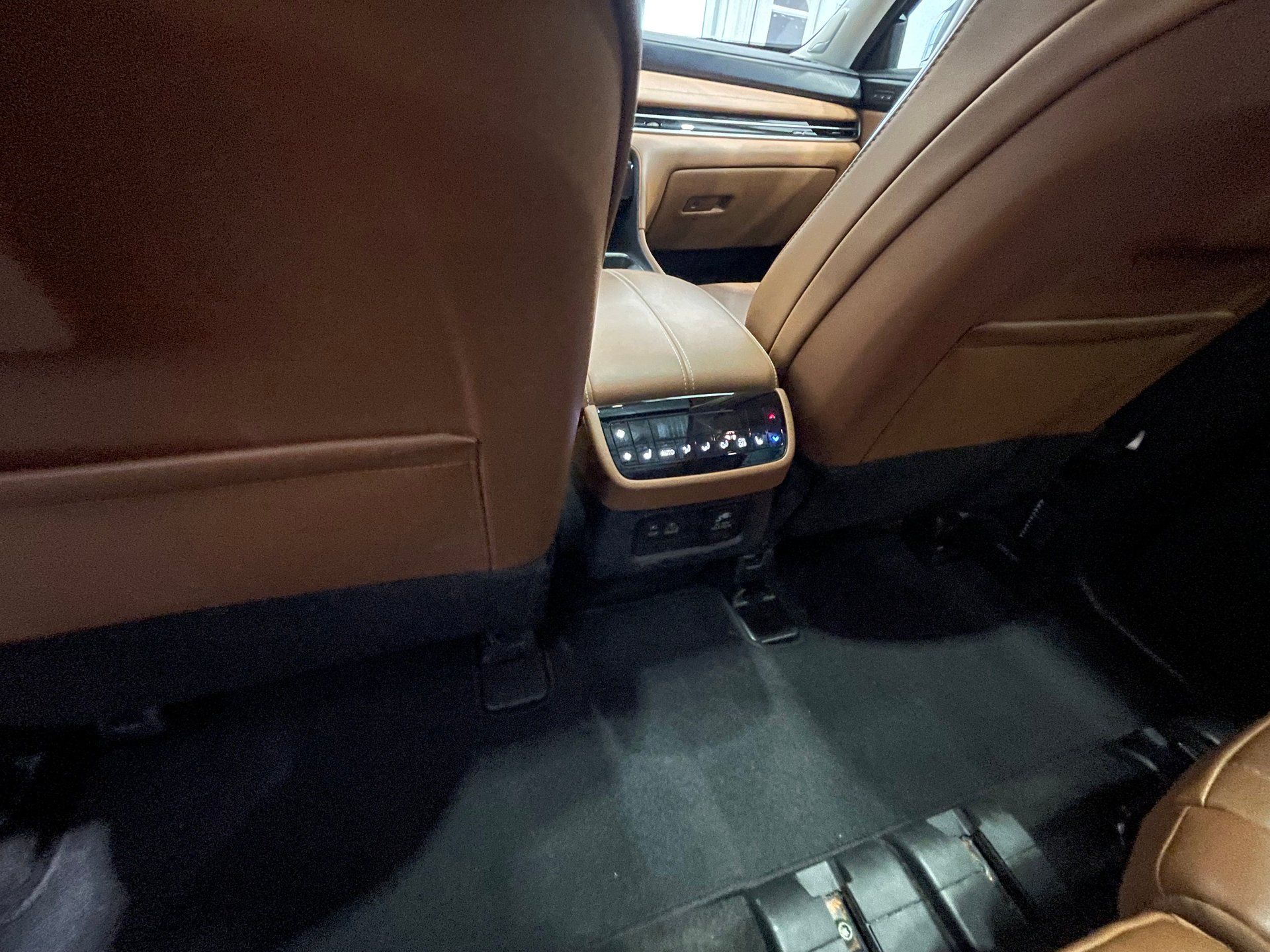INFINITI QX60 2024 - Image 24