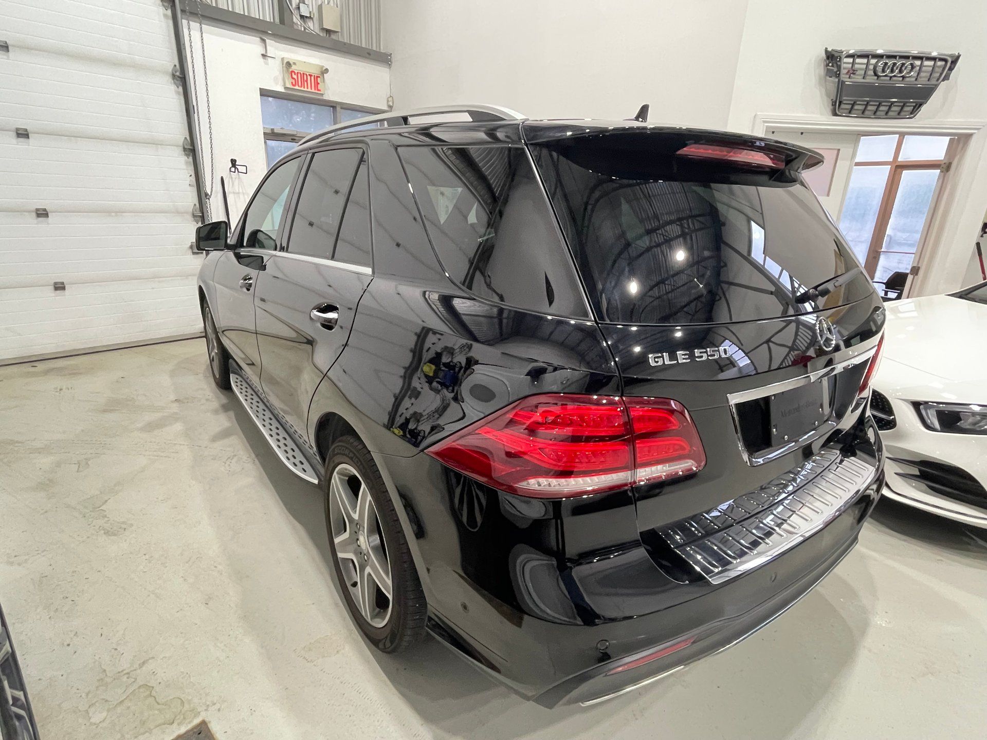 Mercedes-Benz GLE 550 2017 - Image 9