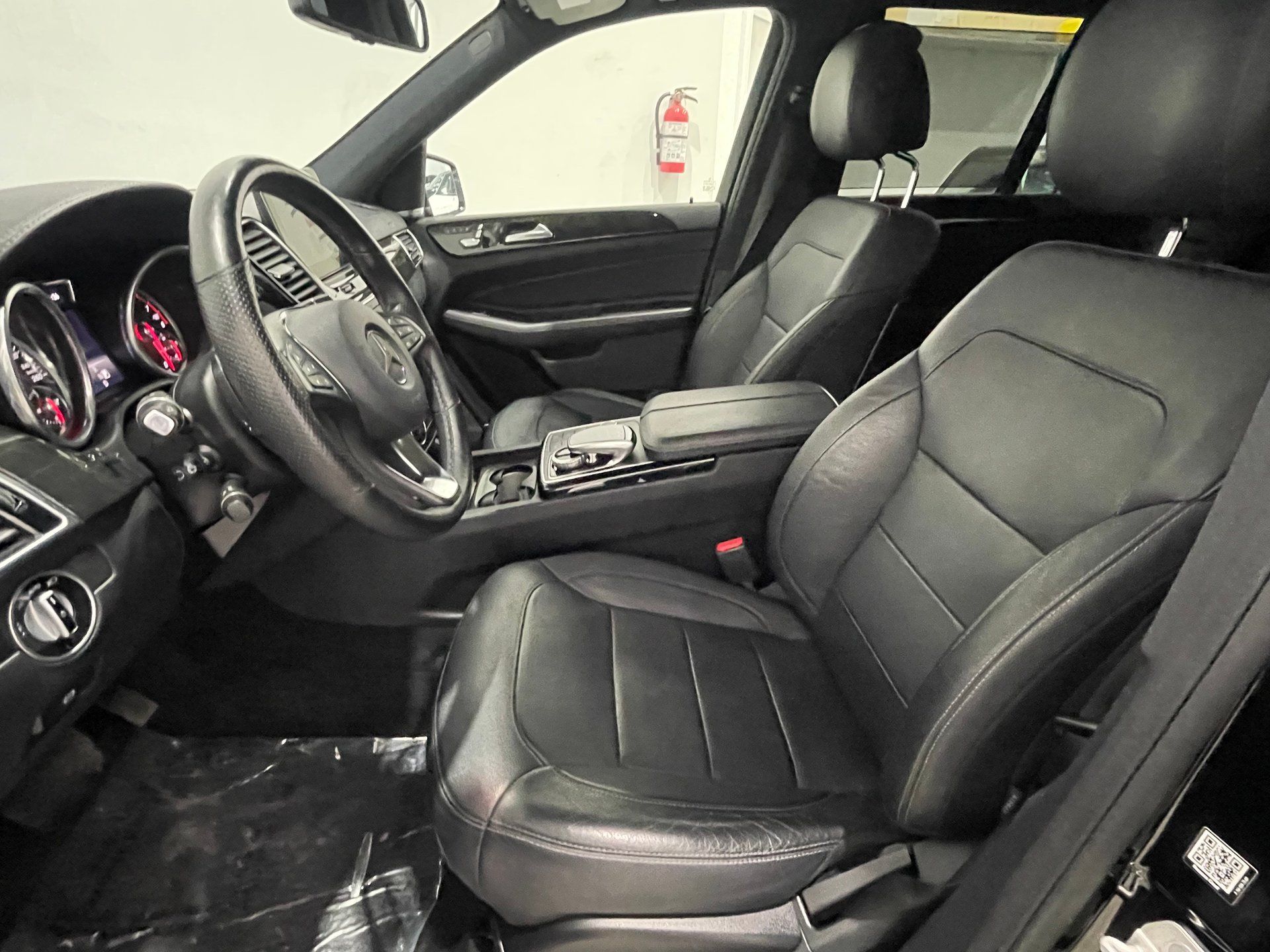 Mercedes-Benz GLE 550 2017 - Image 25