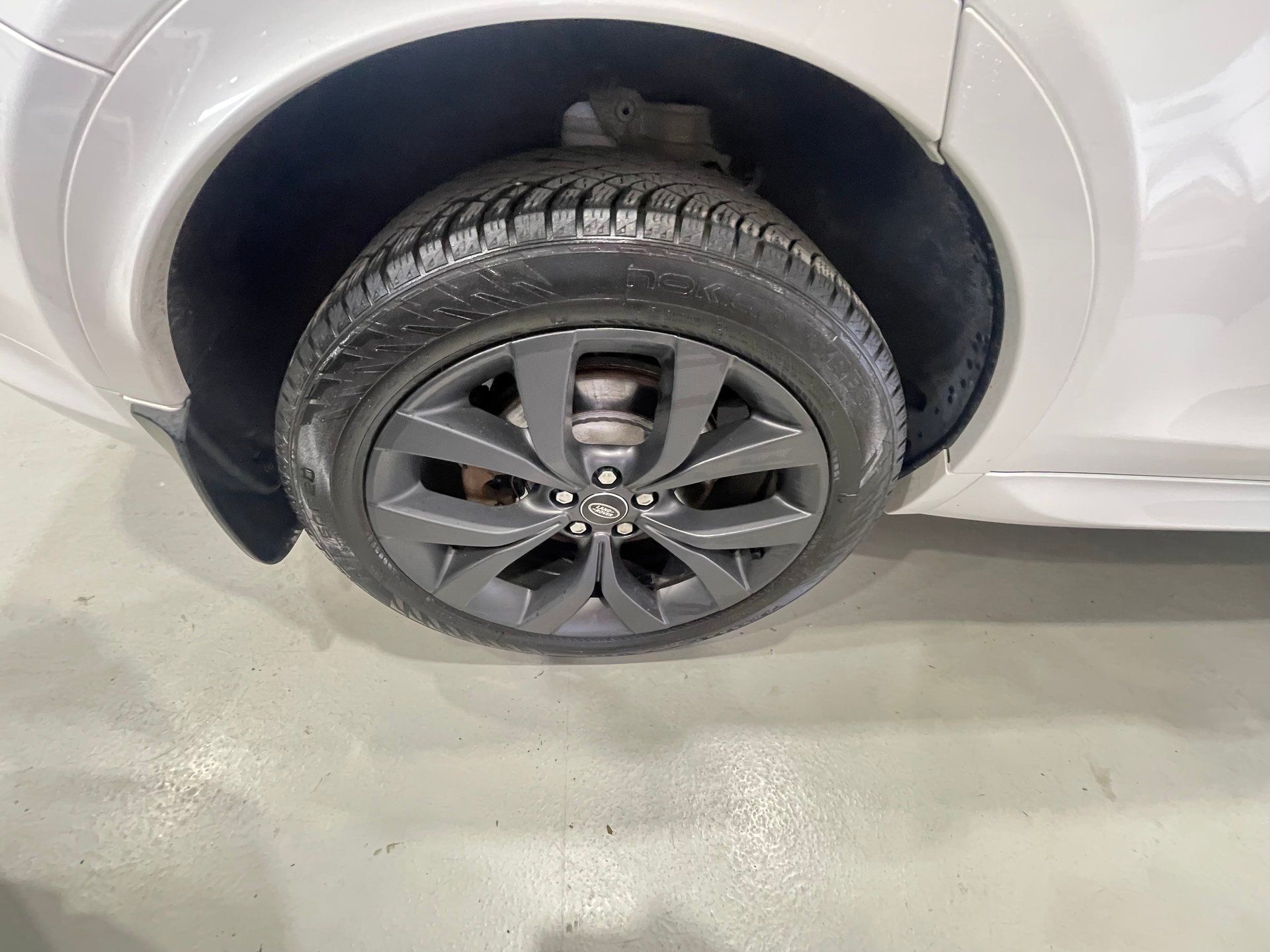 Land Rover Discovery Sport 2023 - Image 15