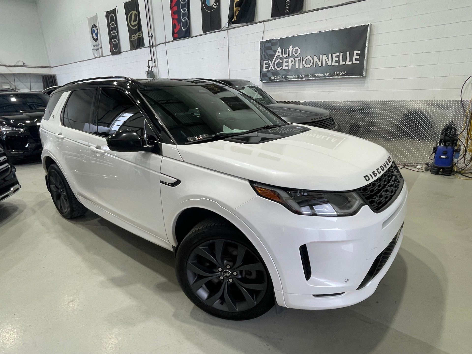 Land Rover Discovery Sport 2023 - Image 1