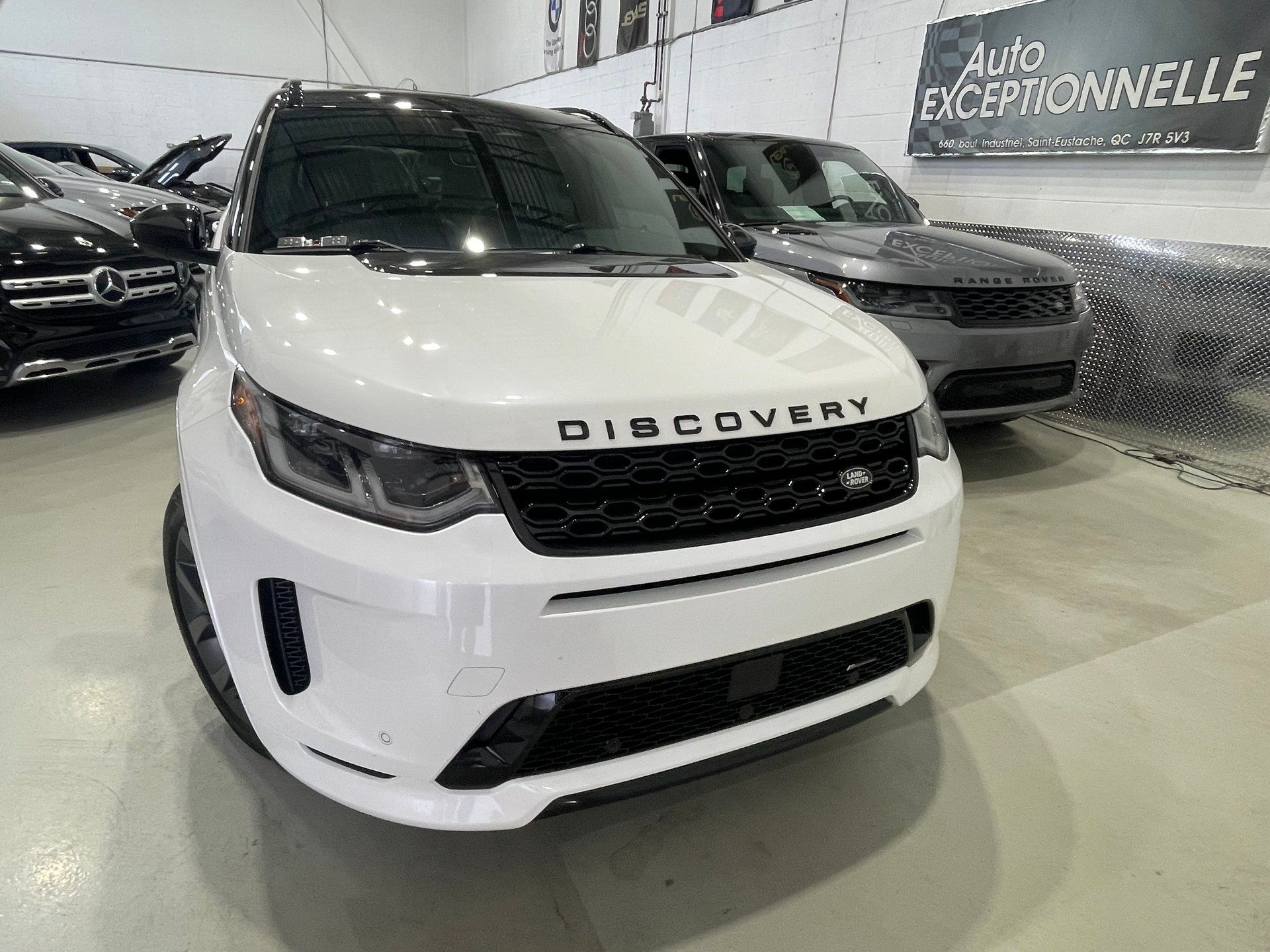 Land Rover Discovery Sport 2023 - Image 5