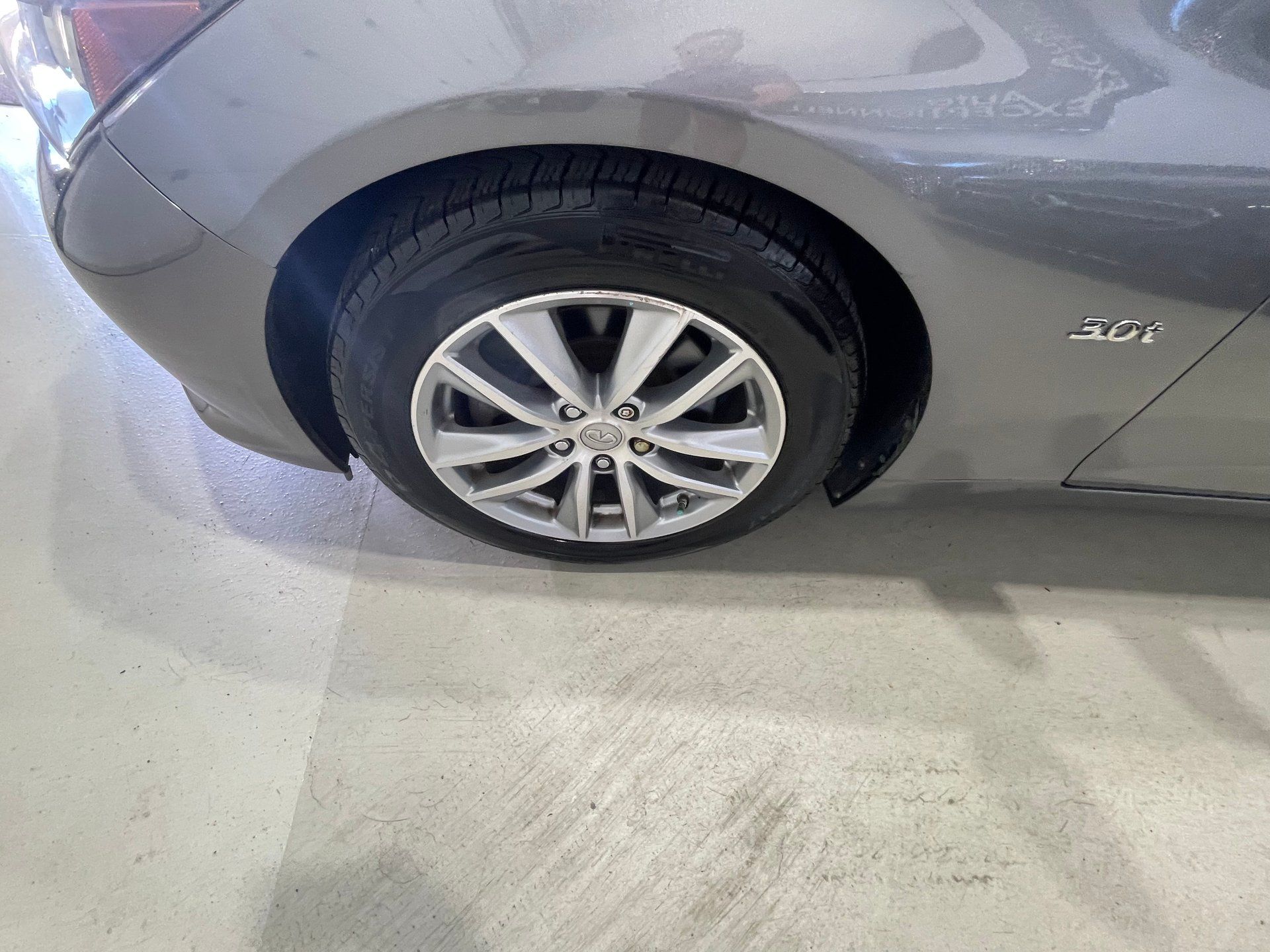 INFINITI Q50 2017 - Image 9