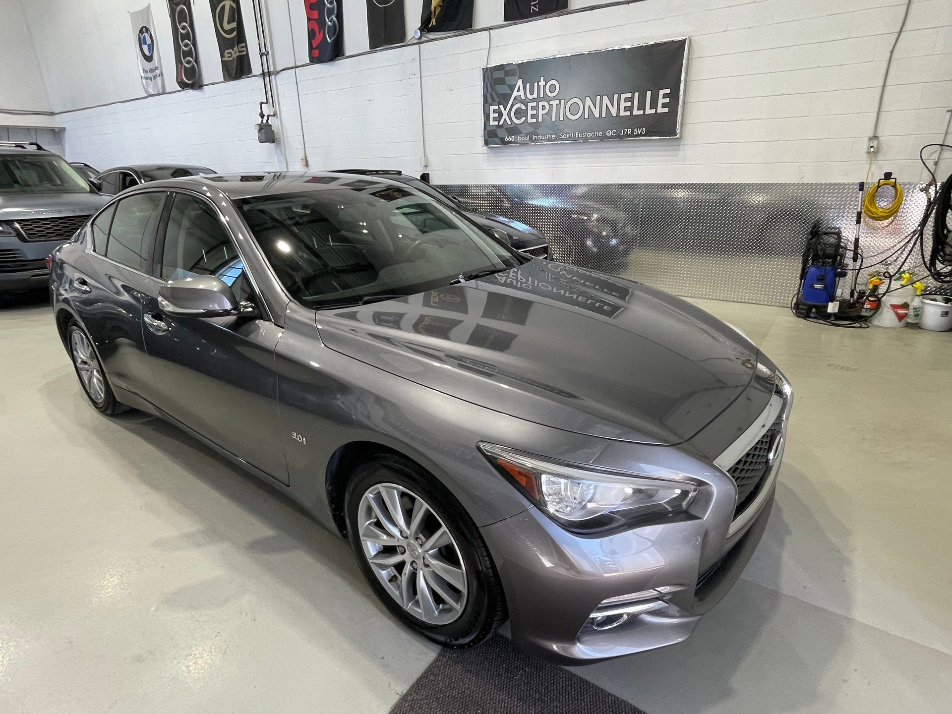 INFINITI Q50 2017 - Image 1