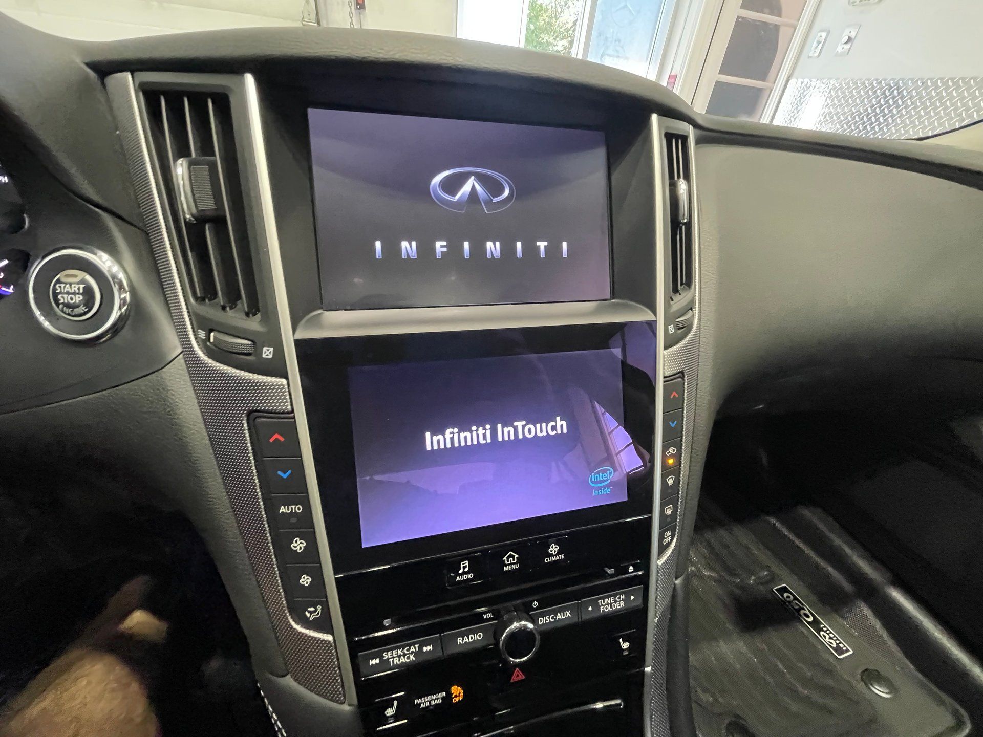 INFINITI Q50 2017 - Image 27