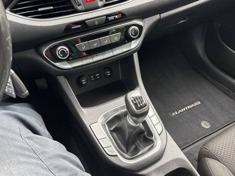 Hyundai Elantra GT 2019 - Image 24