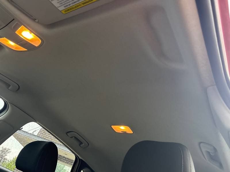 Hyundai Elantra GT 2019 - Image 11