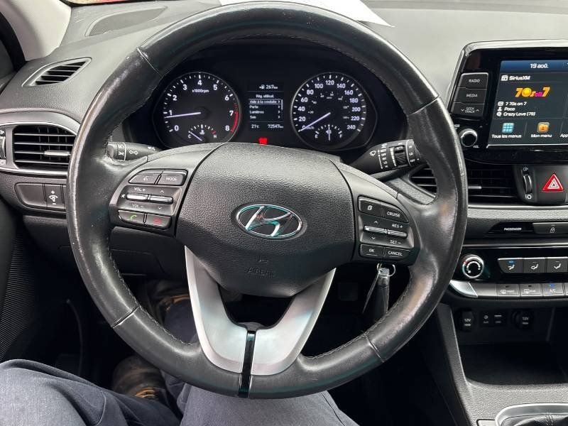 Hyundai Elantra GT 2019 - Image 16