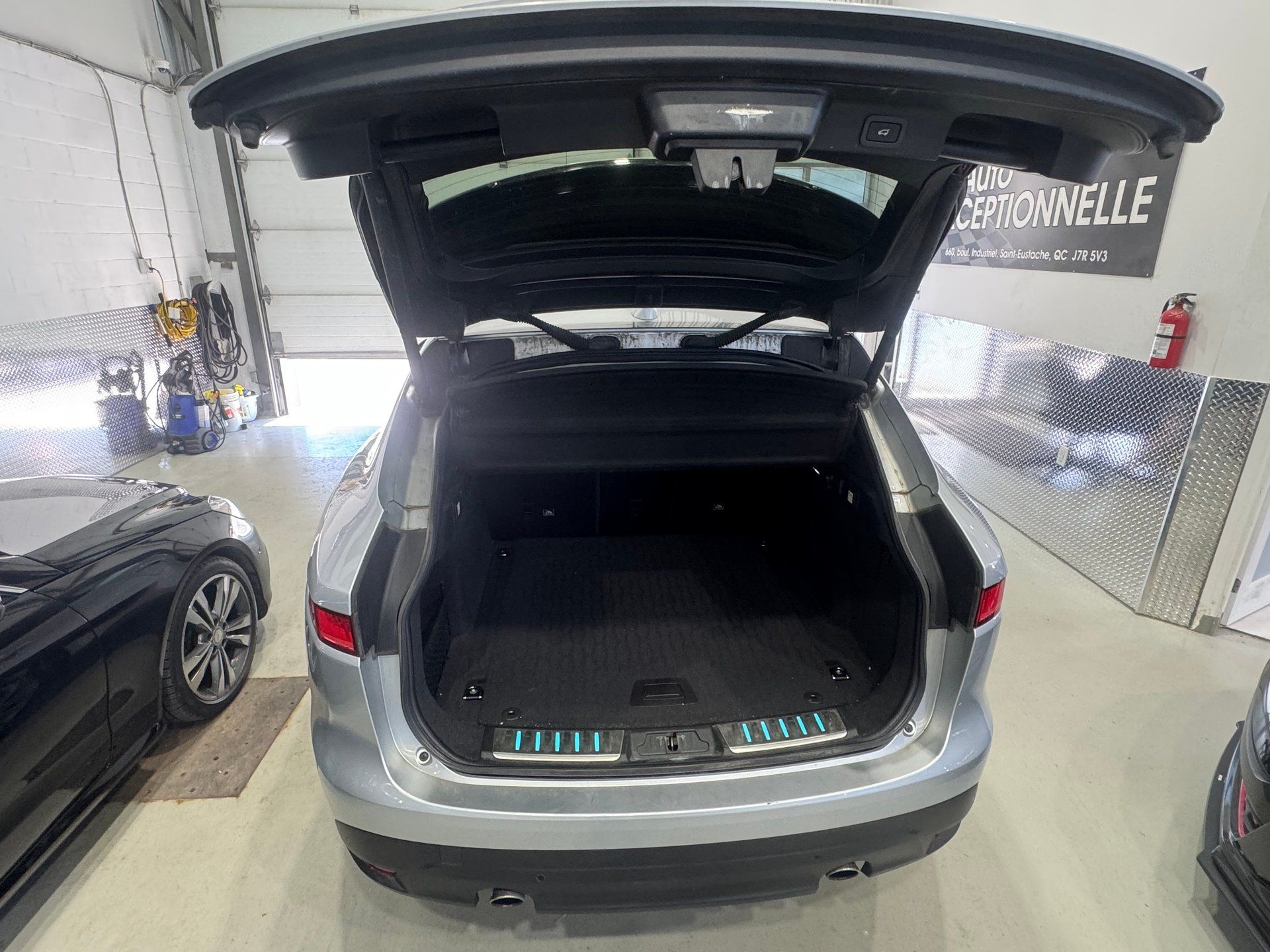 Jaguar F-PACE 2019 - Image 24