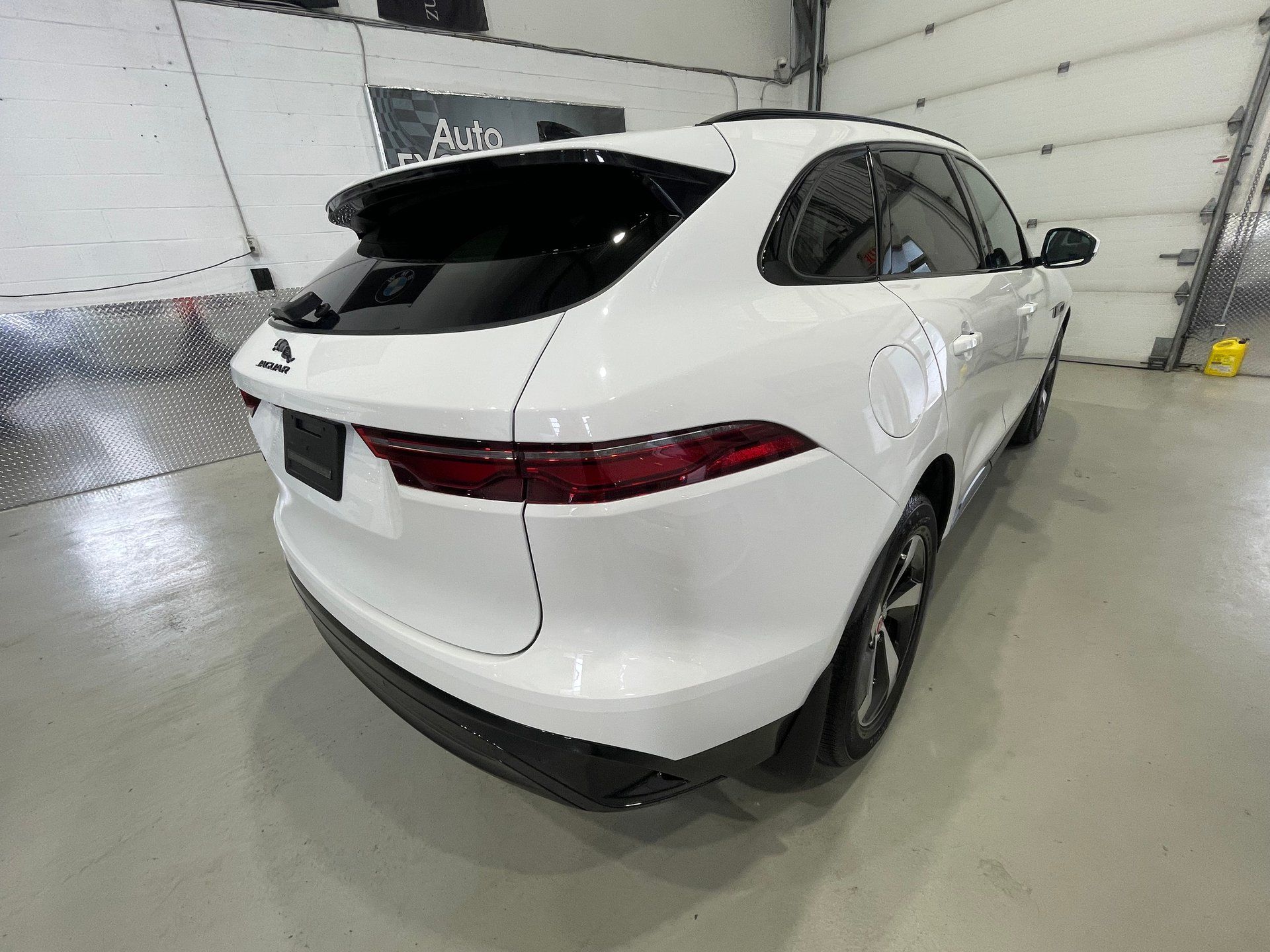 Jaguar F-PACE 2022 - Image 14