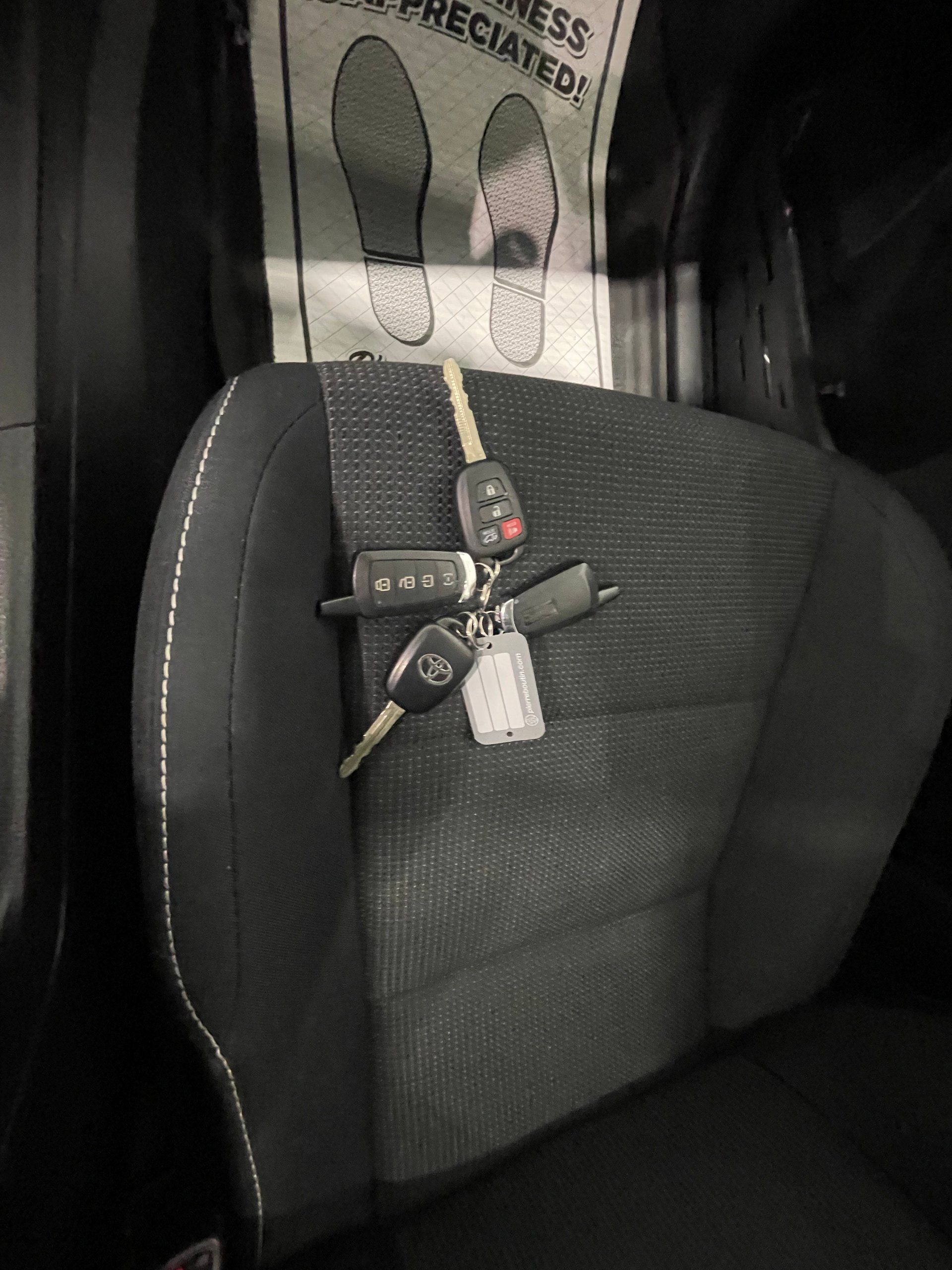 Toyota RAV4 2017 - Image 24