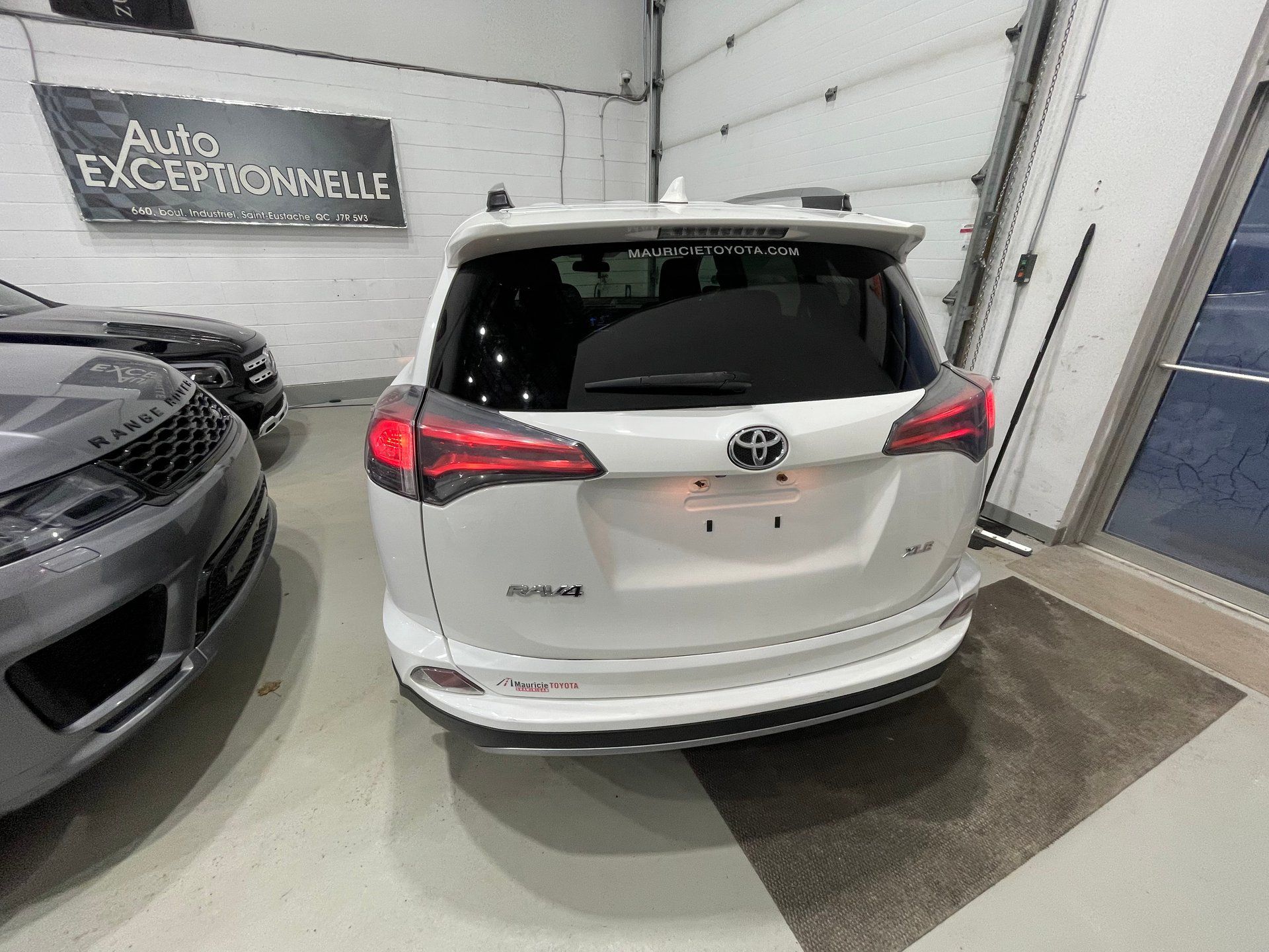 Toyota RAV4 2017 - Image 27