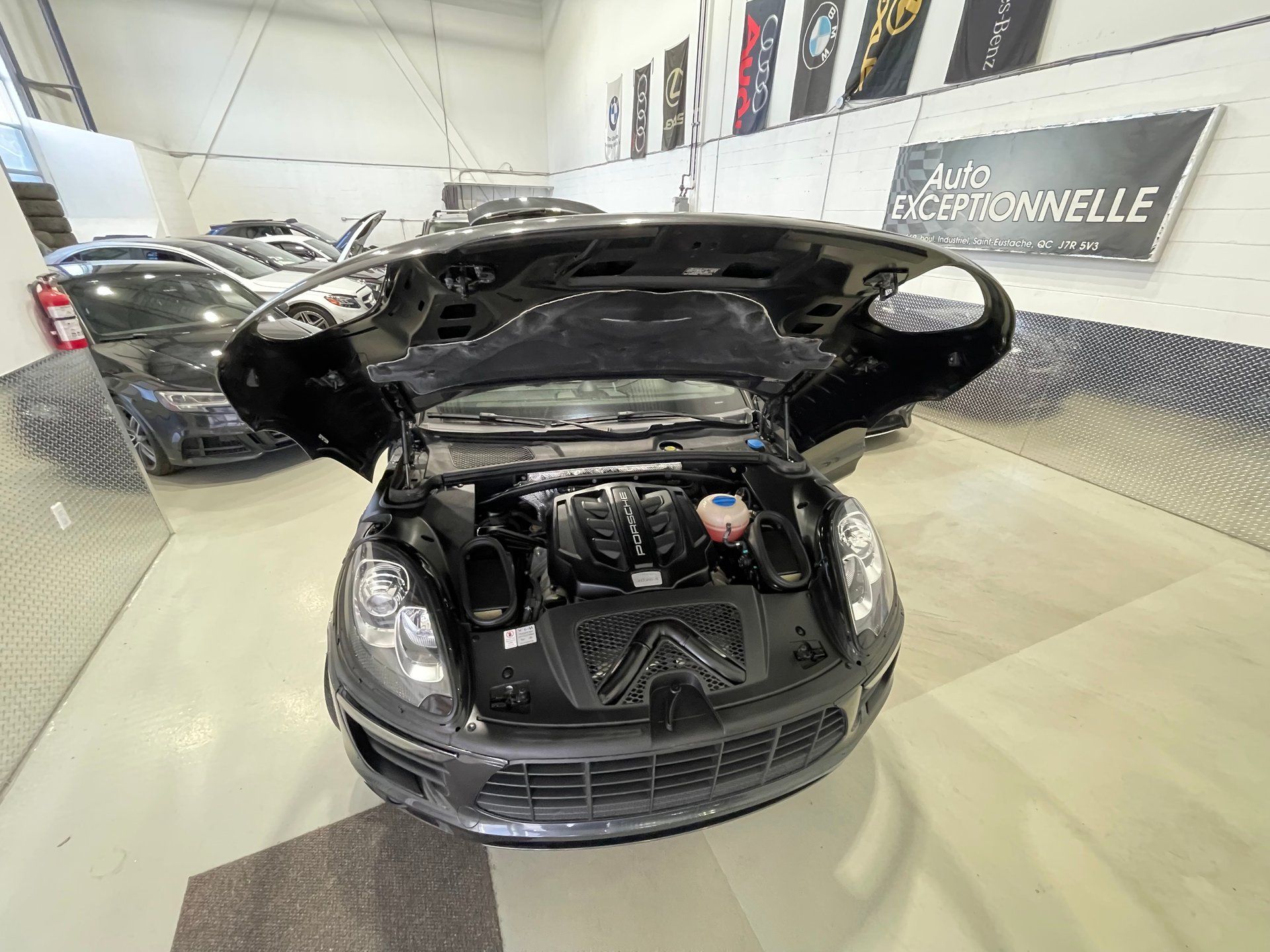Porsche Macan 2017 - Image 26