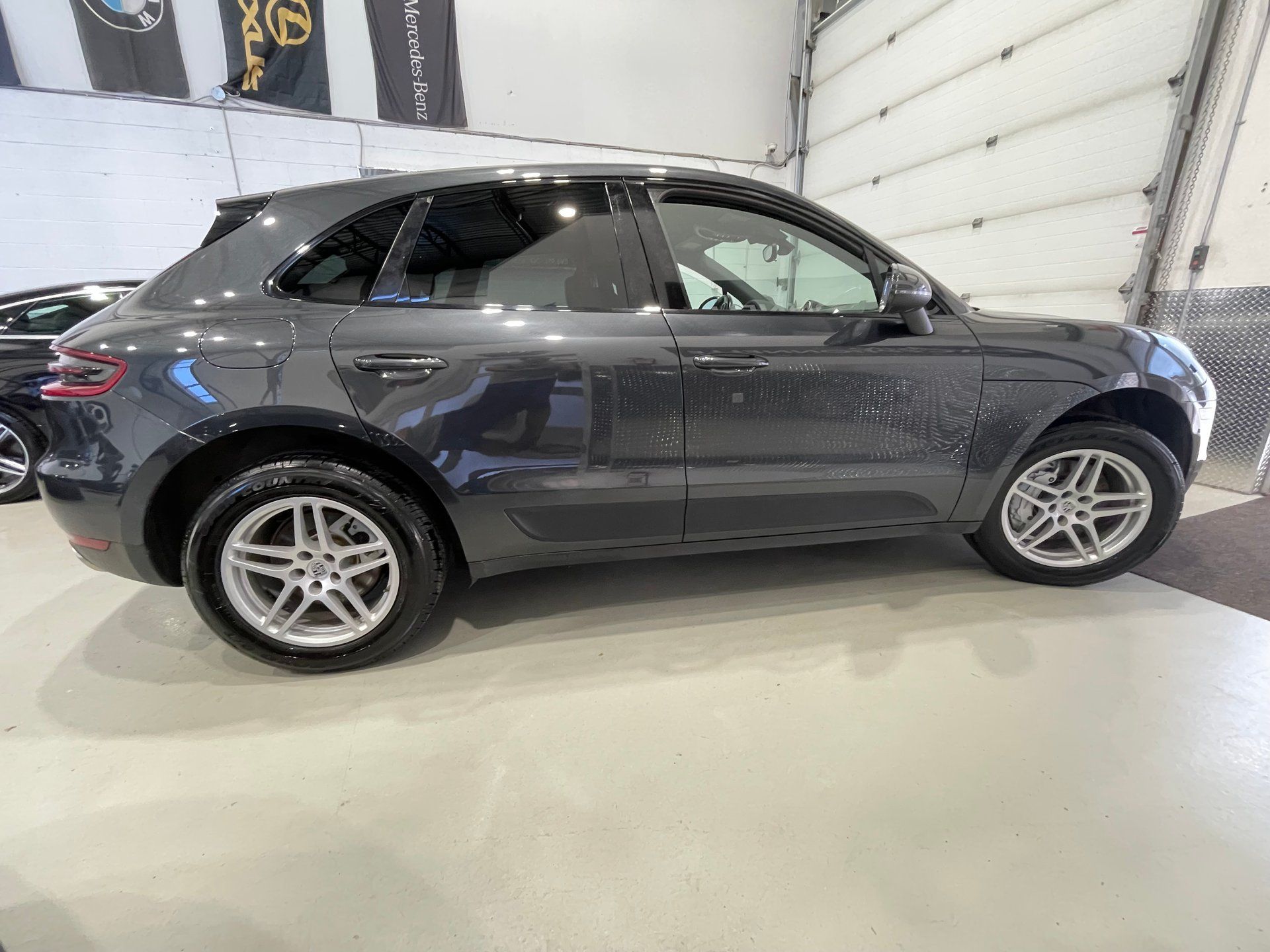 Porsche Macan 2017 - Image 15